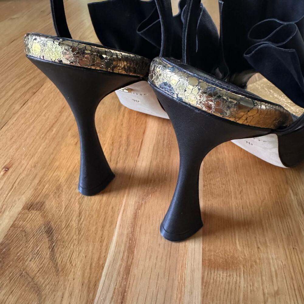 Dee Ocleppo Flutter Leather Ruffle Black Gold Open Toe Slingback Heel Size 10 - Picture 9 of 13